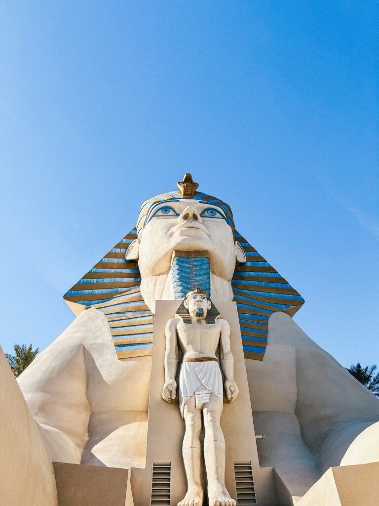 Discovering Vegas Hotels: Average Cost Per Person